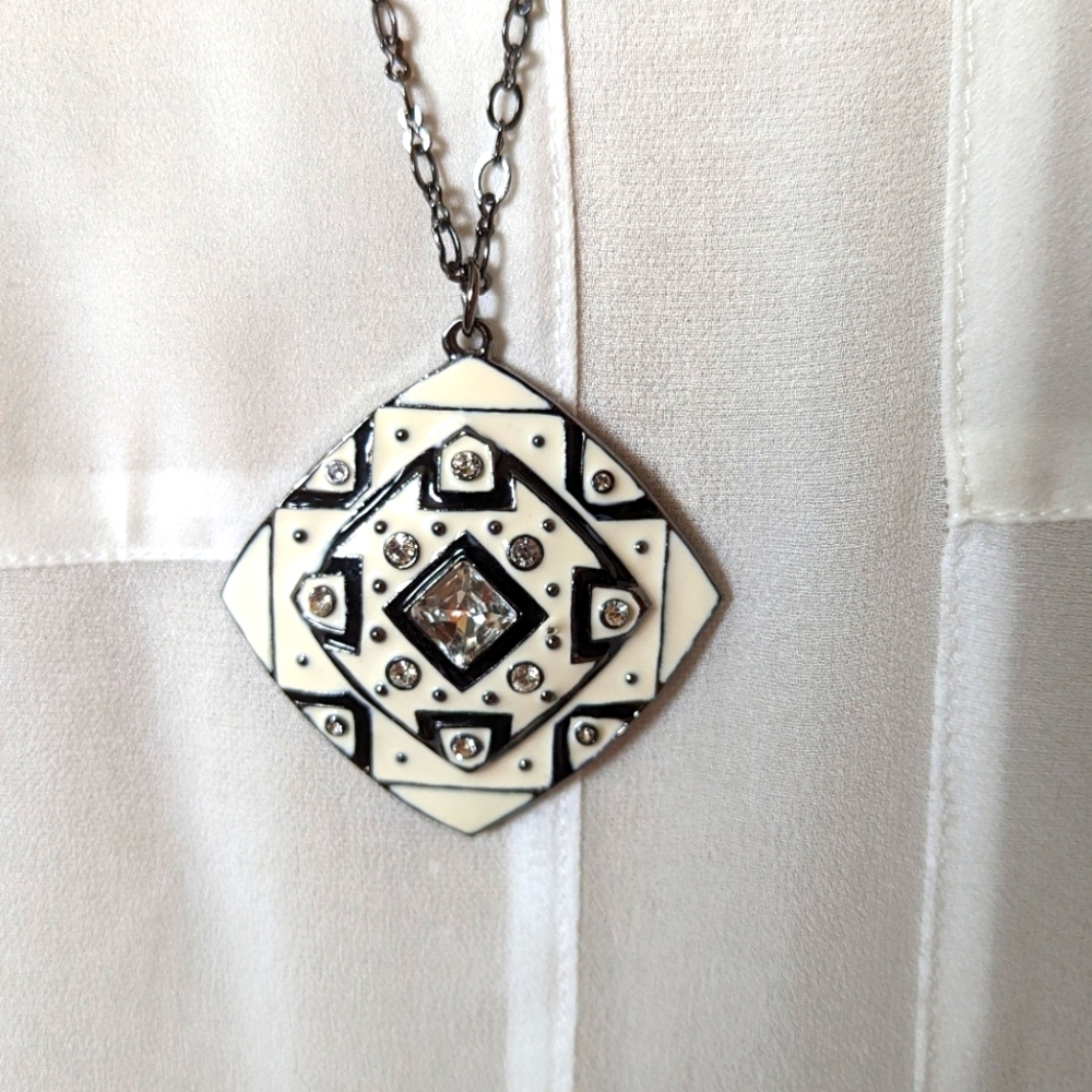 White House Black Market Black and White Enamel Geometric Necklace
